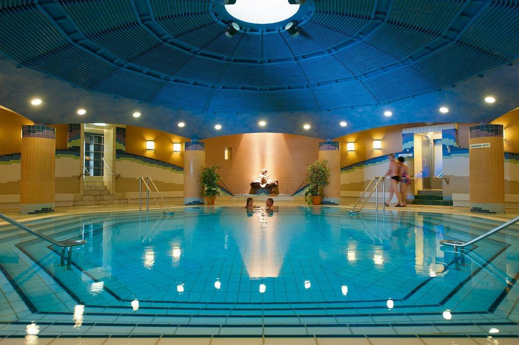 Hotel Alter Weissbraeu バート・ビルンバッハ エクステリア 写真